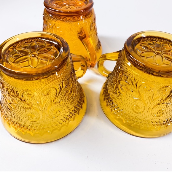 Vintage Tiara Indian Glass Cups Set of 3 - Picture 4 of 4